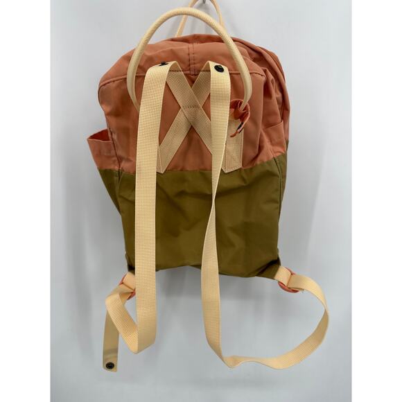 Fjällräven Kånken Art Mini backpack in a design by Tekla Severin - Picture 4 of 7